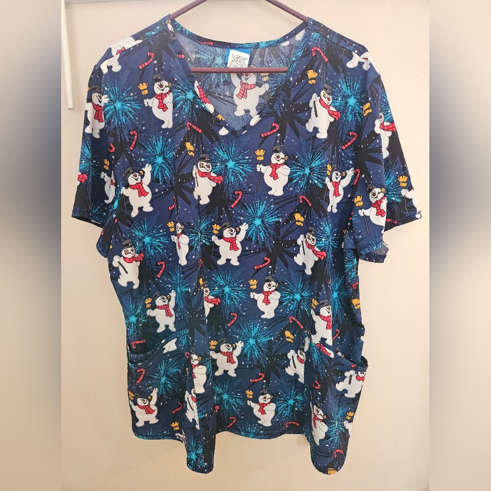 Frosty The Snowman Women's Scrub Top